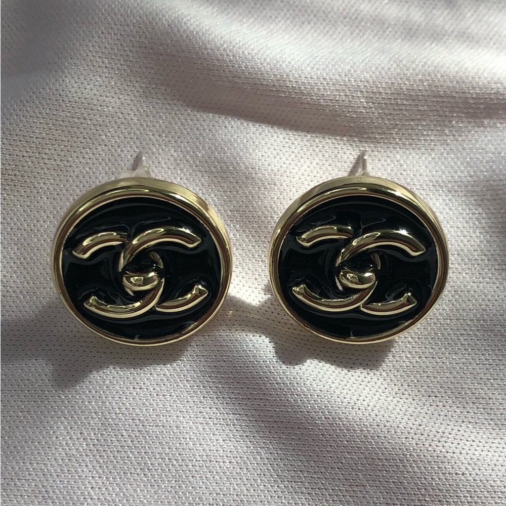 NEW Black & Gold Button Earrings - Picture 3 of 4